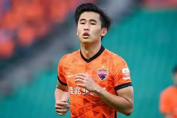 佐胡里与勒阿弗尔的合同要维持到2025年6月30日，所以米兰无法免签他。